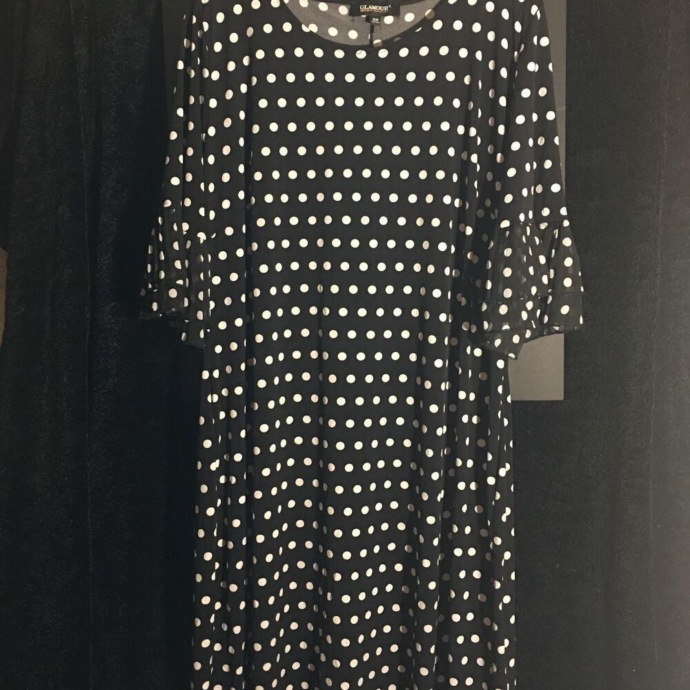 Glamour Women's Black and White Dress